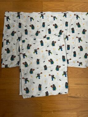 Sesame Street White Pillowcases with Multicolor Halloween Character Print